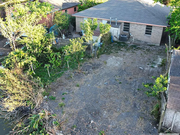 6219 Tecate Dr — Photo 17