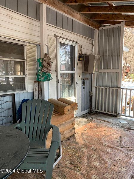 4th image of 68 Friends Lake Road