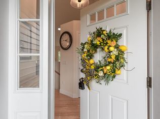 10 Springfield Dr, East Hampstead, NH 03826