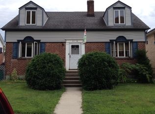 21138 46th Rd, Flushing, NY 11361