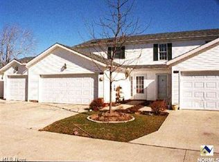 352 Harbor Ridge Ln, Painesville, OH 44077