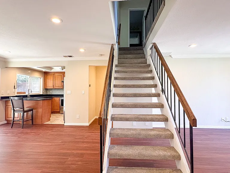 4577 Meadowhurst Ct — Photo 3