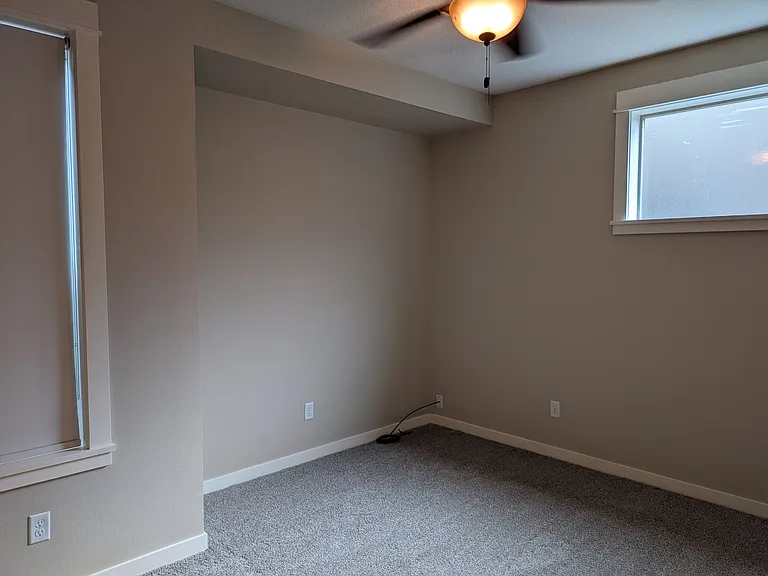 1135 W 28th Ave — Photo 18