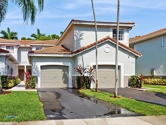 2nd image of 3626 San Simeon Cir
