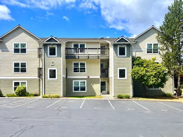 8222 126th Ave NE APT C10, Kirkland, WA 98033