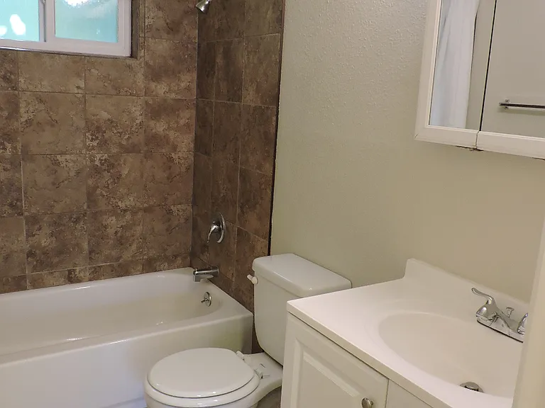 2321 Q St #5 — Photo 10