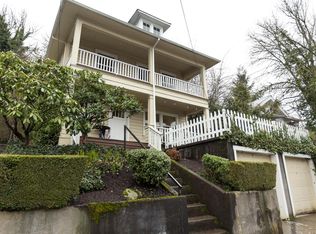 5515 SW Corbett Ave, Portland, OR 97239