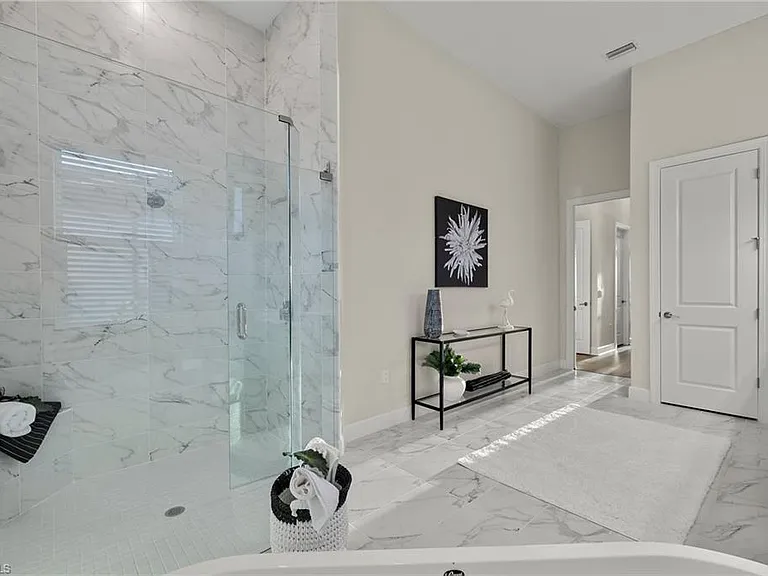 15429 Turin Dr — Photo 24