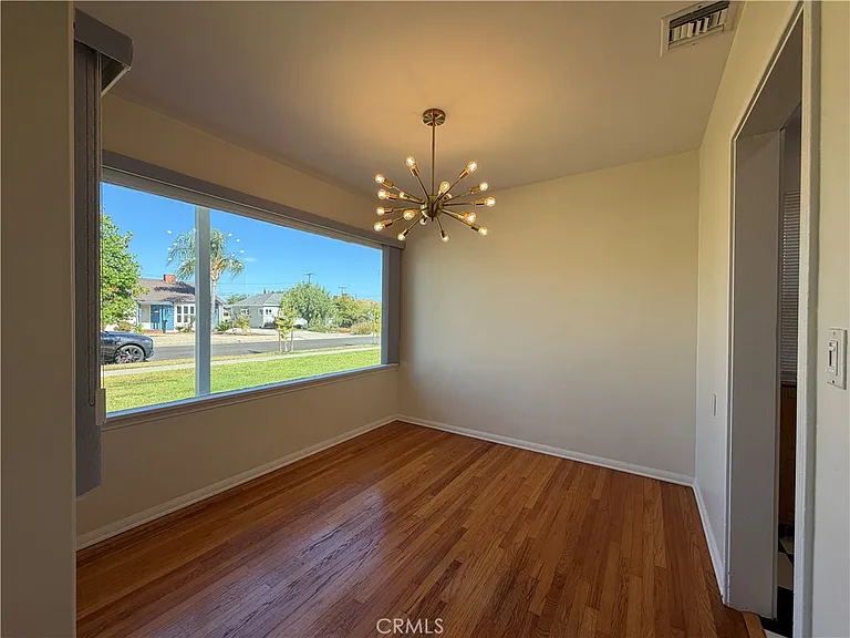 1107 Manley Dr — Photo 3