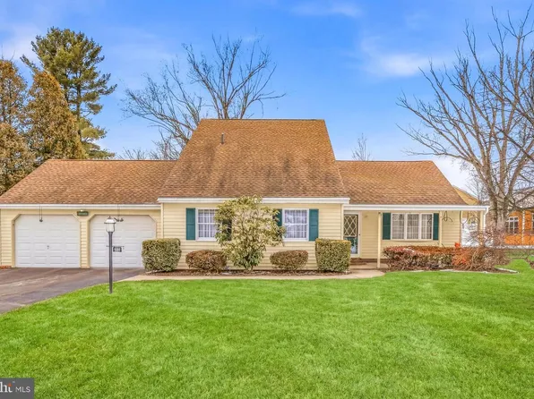 312 Royal Ave, North Wales, PA 19454