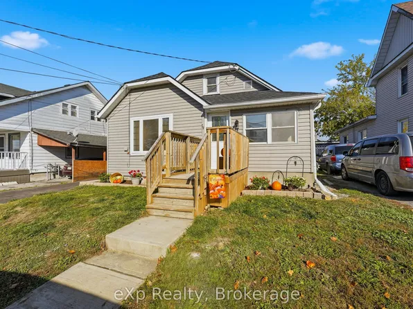 20 Richard St, Quinte West, ON K8V 1V1