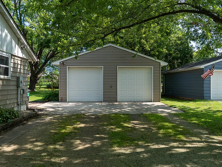 410 Strathmore Ln SE — Photo 21