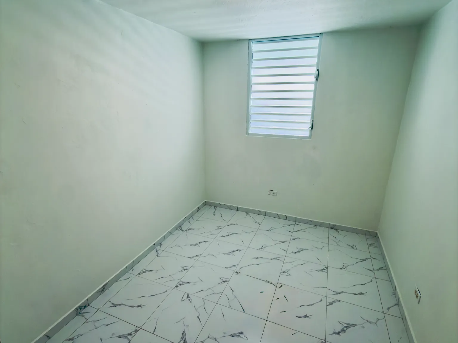 2 bed, $950 — Photo 4