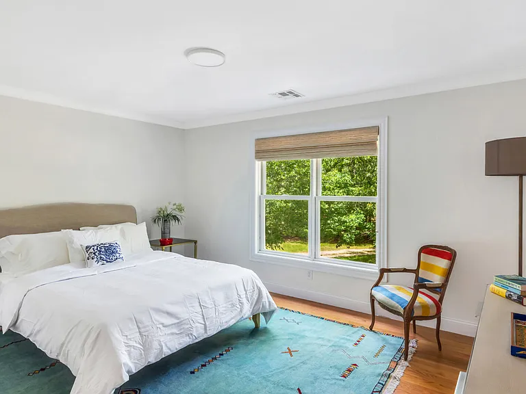 8 Wildflower Ln — Photo 31