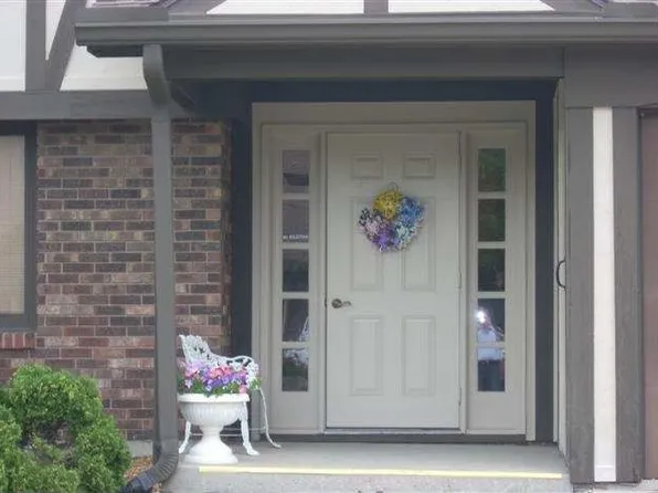 41 Brandywine Ct, Bloomington, IL 61704