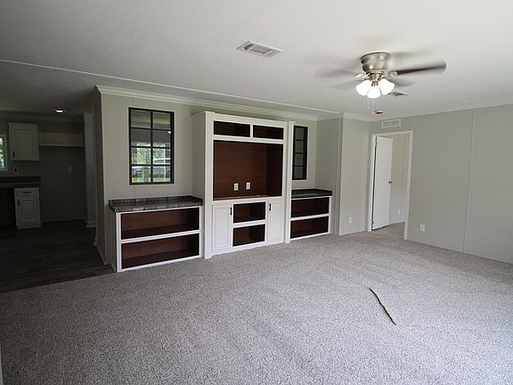 5th image of 807 W Crawford St