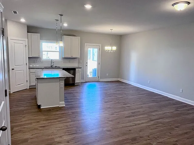521 Barrington Row Ave — Photo 5