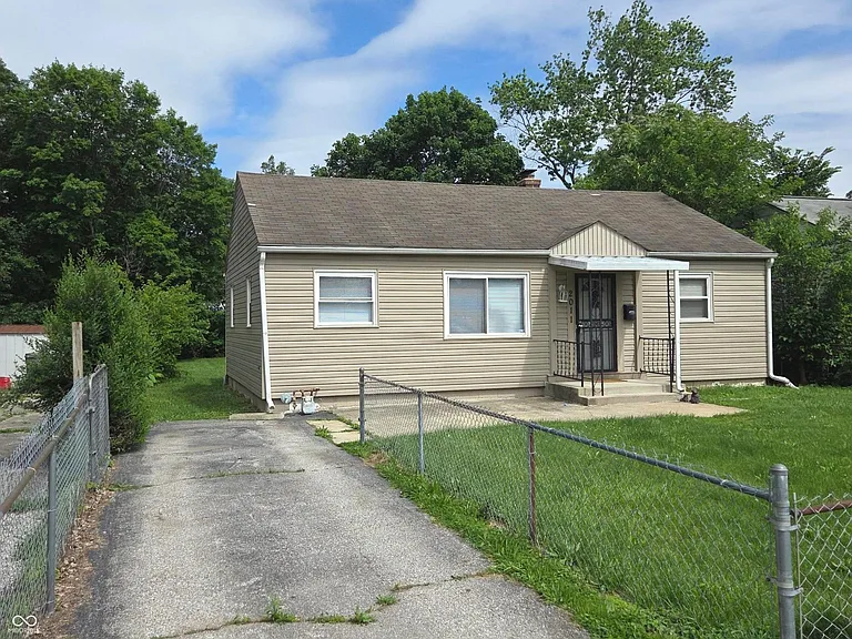 2011 W Kessler Boulevard North Dr — Photo 3