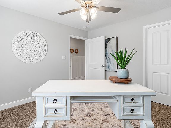 4th image of 1000 Henry Place Blvd Unit 806