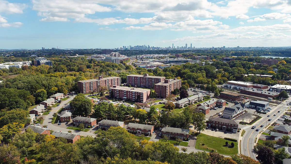 Building Photo - Hill Estates