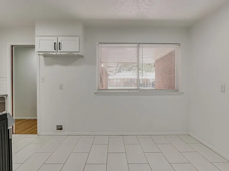 3516 Mount Pleasant Dr — Photo 11
