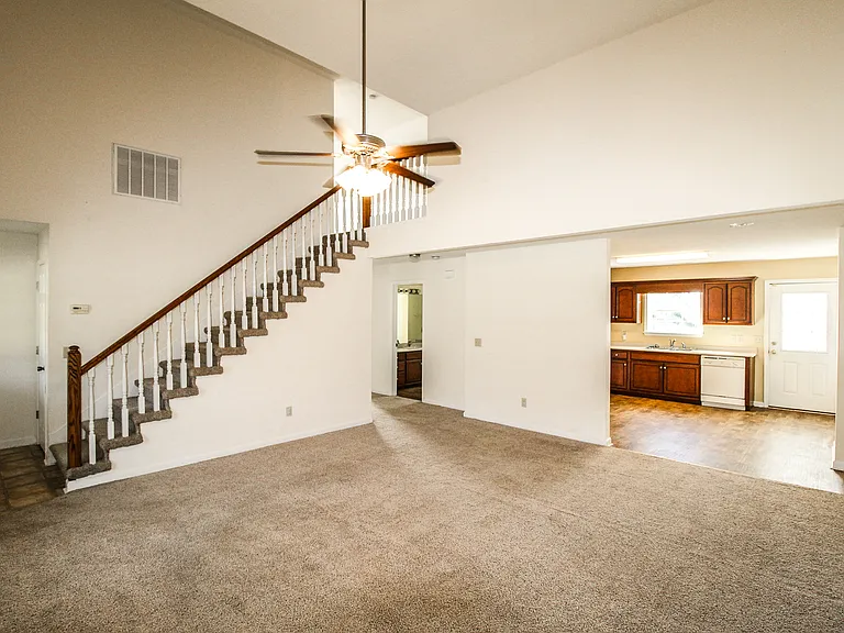 8633 Clito Rd — Photo 4