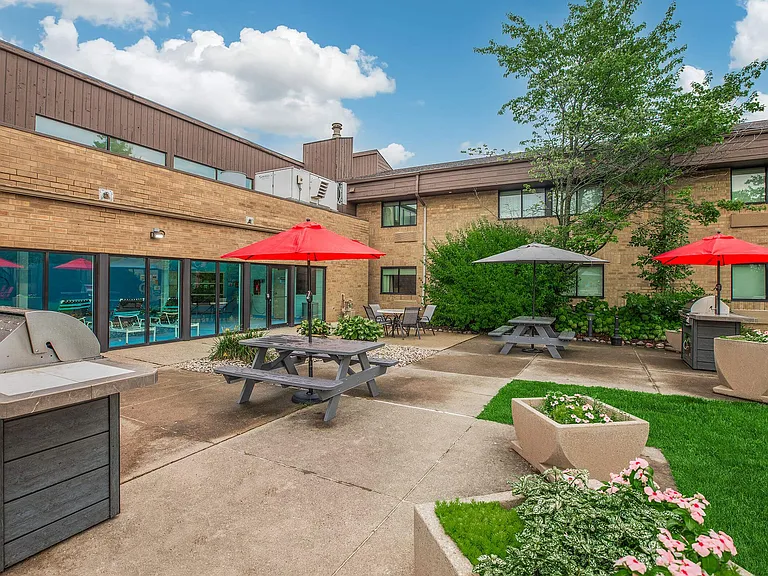 Vivo Living Madison — Photo 16