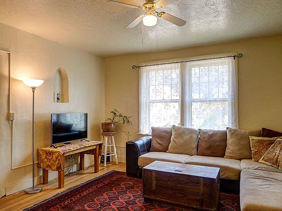 4th image of 411 1/2 Arroyo Tenorio St