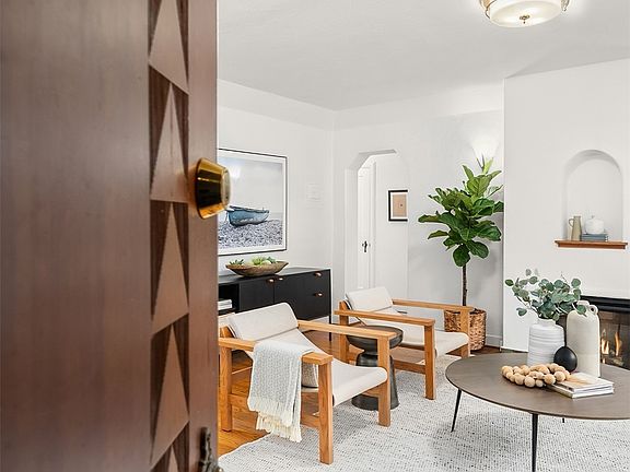 2nd image of 2717 Franklin Avenue E