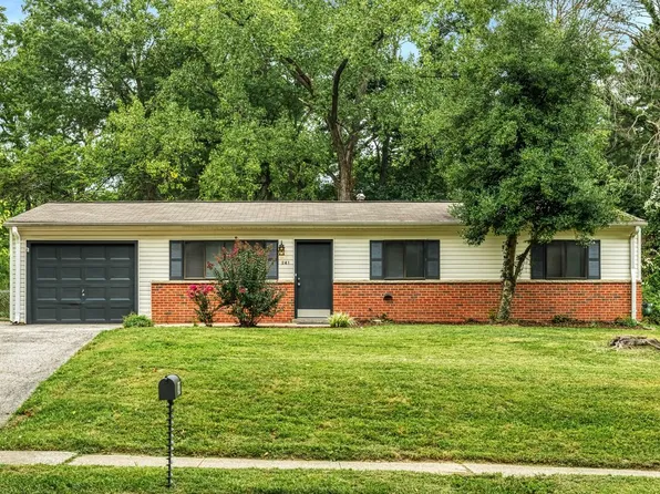 241 Ries Rd, Ballwin, MO 63021