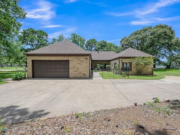 4th image of 273 Augusta Dr
