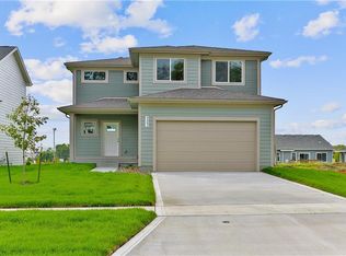 8882 Primo Ln, West Des Moines, IA 50266