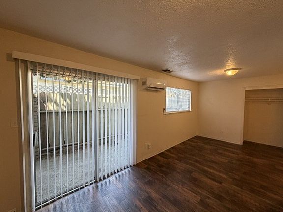 2nd image of 514 13th St #1