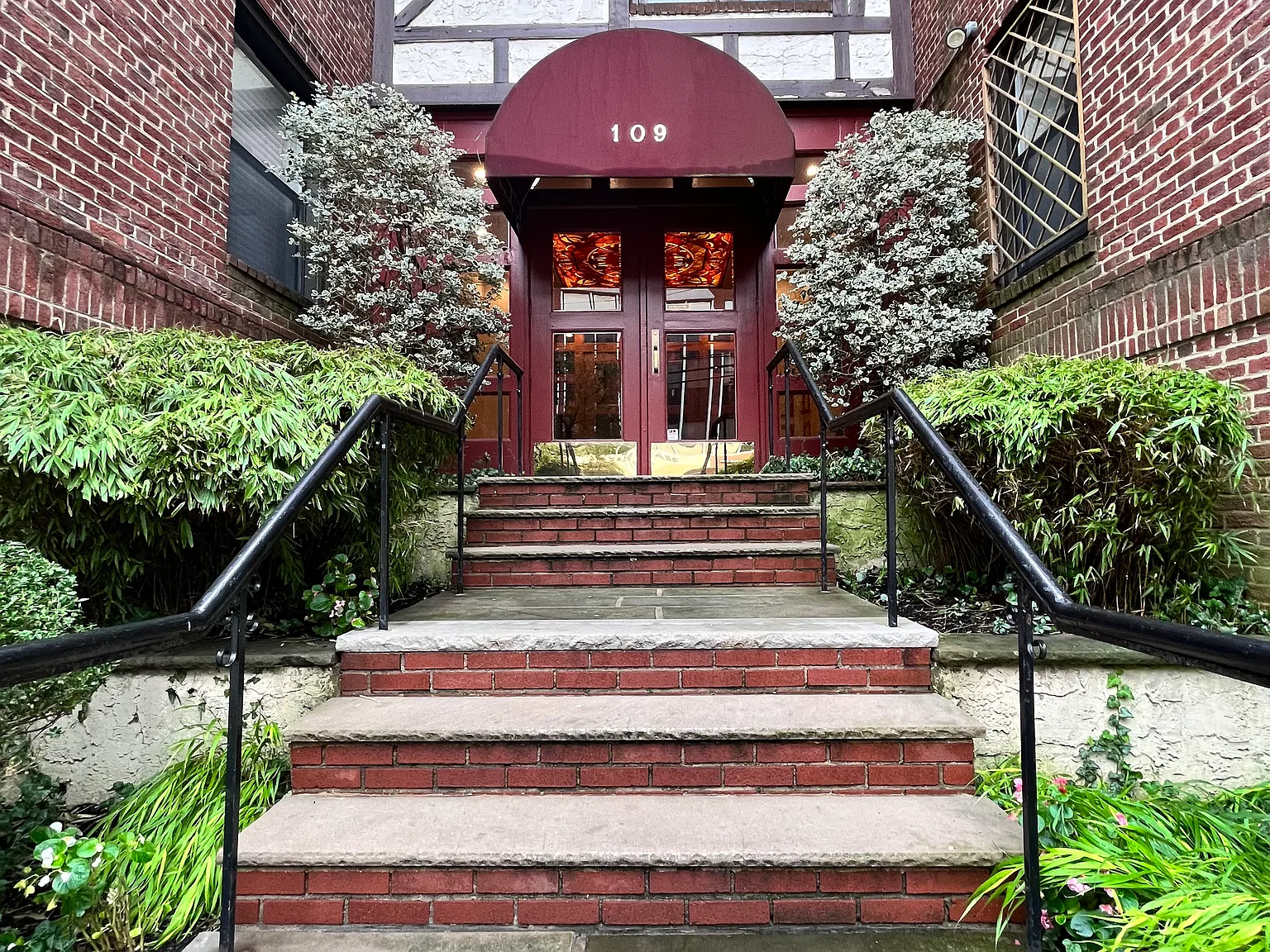 2 bed, 1200 sqft, $2,800 — Photo 4