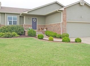 2610 E Kite Ct, Wichita, KS 67219