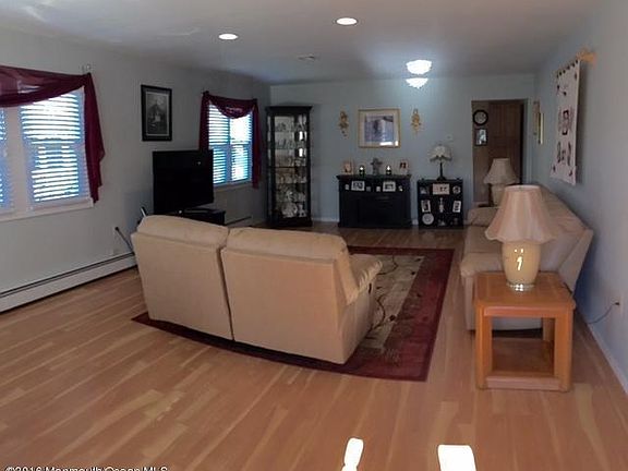 5th image of 36 Paradise Blvd