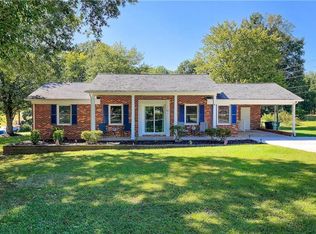 440 Shady Grove Rd, Eden, NC 27288