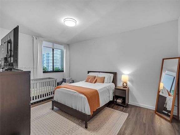 5th image of 999 SW 1st Ave APT 2916
