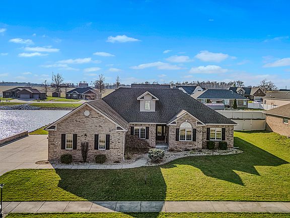 3rd image of 1984 Austin James Ln