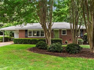 2477 Hunting Valley Dr, Decatur, GA 30033