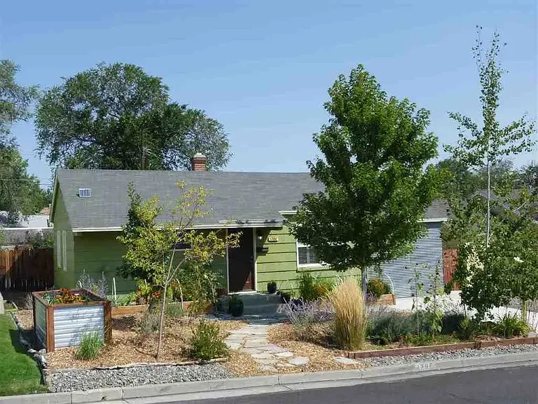 1266 Wesley Dr — Photo 1