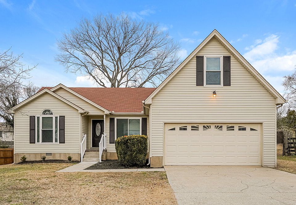 1st image of 411 Randall Ln