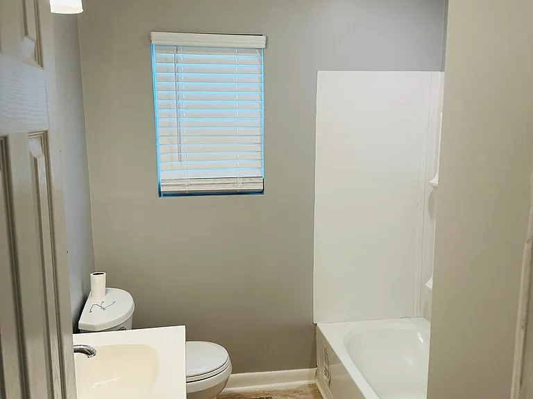 3529 Archer Dr SW — Photo 8