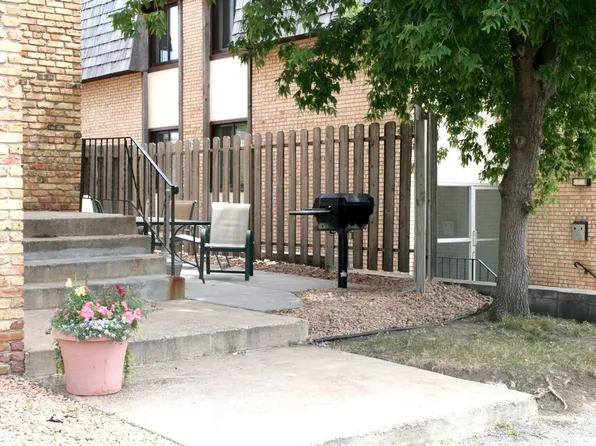Jarcho Properties LLC, 110 11th Ave S #101, Hopkins, MN 55343