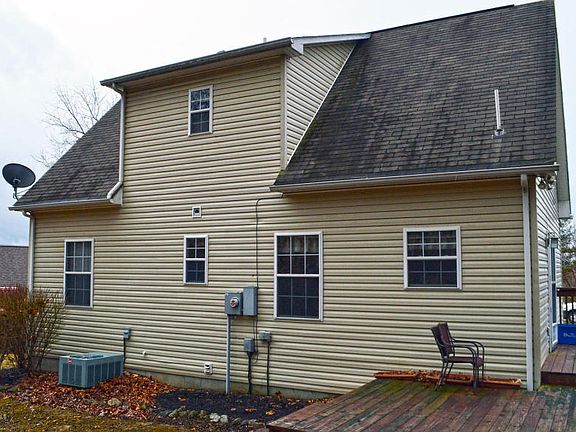 3rd image of 606 Cedar Hill Dr