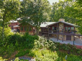 1920 Pigeon Creek Rd, Bryson City, NC 28713