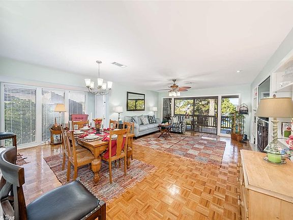 3rd image of 200 Hamilton Oaks Dr APT 223