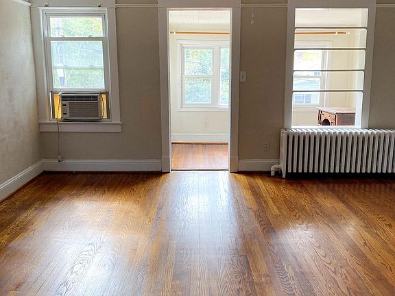 3rd image of 208 E Duncan Ave #2