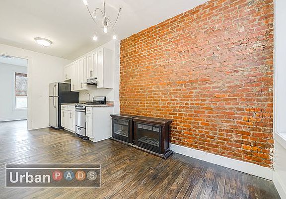 2nd image of 133 Starr St APT 1R