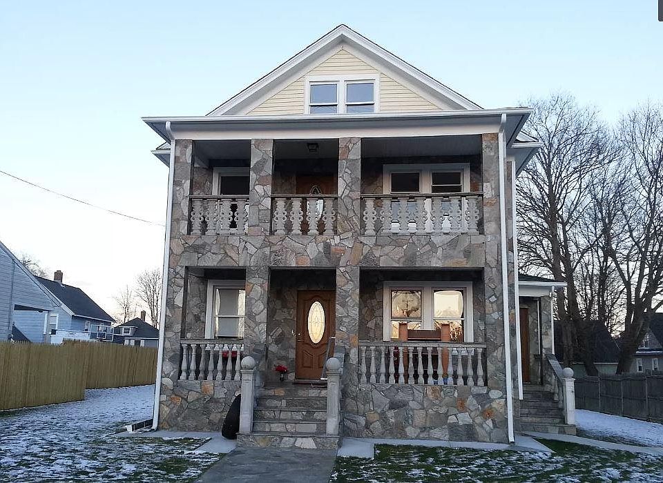 Multi-Family Front of the house